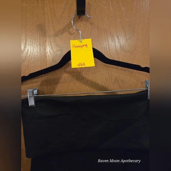 Elegant Black Women's Dress - Picture 12 of 12